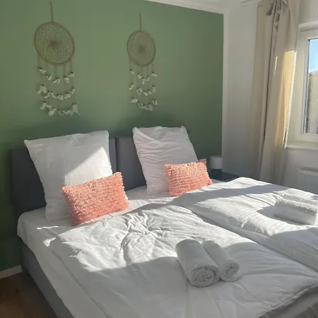 Apartment In Ruhiger Lage, 3 Schlafzimmer, Einzelbetten Bis Zu 6 Personen, Nahe Ulm Blaustein