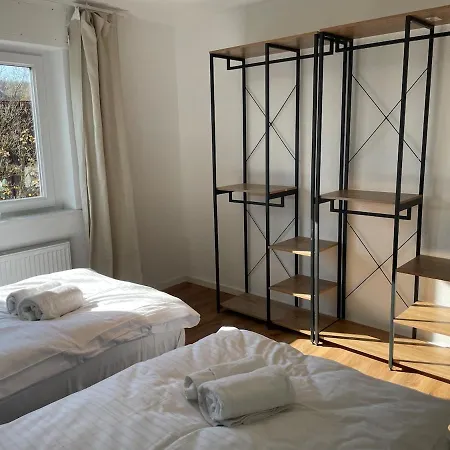 In Ruhiger Lage, 3 Schlafzimmer, Einzelbetten Bis Zu 6 Personen, Nahe Ulm Appartamento Blaustein