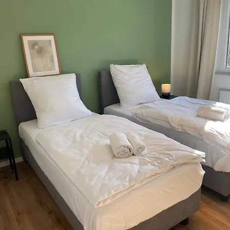 Apartment In Ruhiger Lage, 3 Schlafzimmer, Einzelbetten Bis Zu 6 Personen, Nahe Ulm