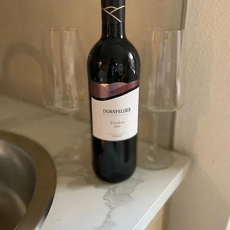 In Ruhiger Lage, 3 Schlafzimmer, Einzelbetten Bis Zu 6 Personen, Nahe Ulm