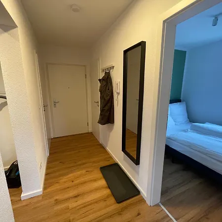 Apartment In Ruhiger Lage, 3 Schlafzimmer, Einzelbetten Bis Zu 6 Personen, Nahe Ulm *